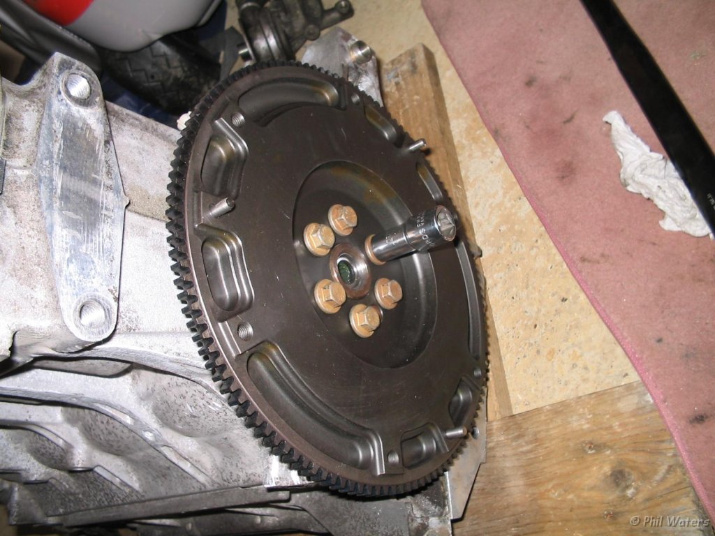 29-12-03 Flywheel fitted 1.jpg - Lightweight flywheel